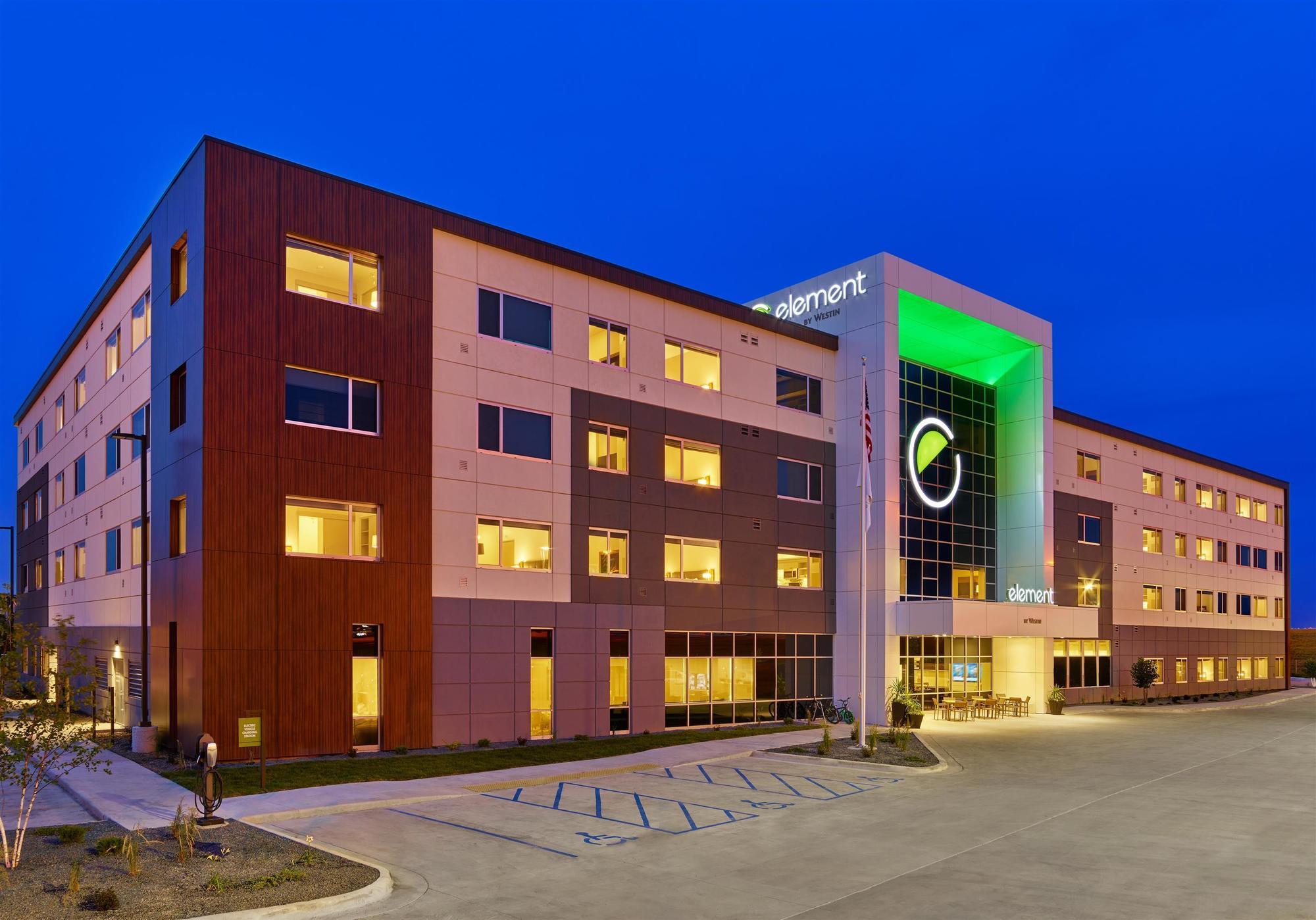 Element Fargo Hotel West Fargo Exterior photo